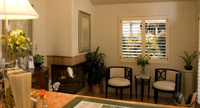 Adobe Inn